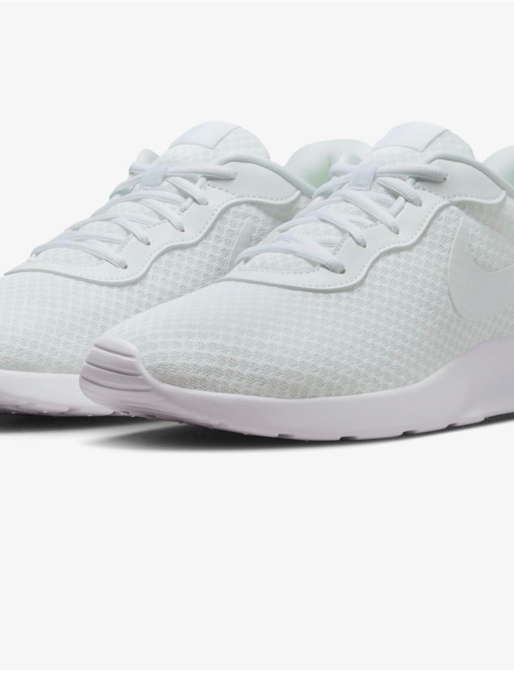 Nike Women's White Mesh Lightweight Sneakers